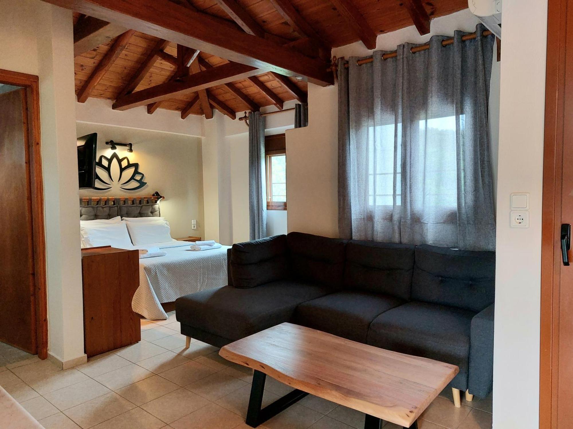 Sergios Koukounaries Chambre photo